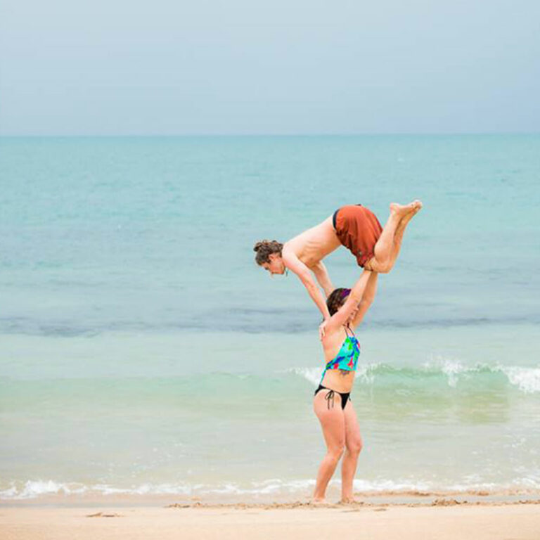 AcroYoga